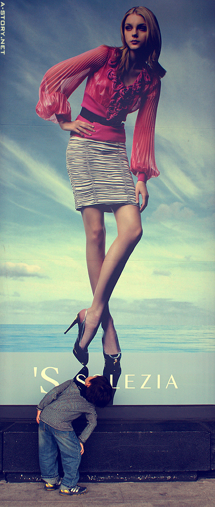 korean-boy-looking-up-caucasian-womens-skirt