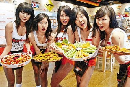 Hooters Korea