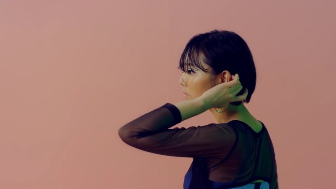 %ec%84%a0%ec%9a%b0%ec%a0%95%ec%95%84-sunwoo-jung-a-%eb%b4%84%ec%b2%98%eb%85%80-spring-girls-mv-0-49